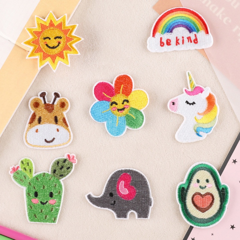 Terylen Stickerei Bügelbild (Mit Kleber auf der Rückseite) DIY Scrapbooking Handwerk Bunt Obst Tier 1 Stück