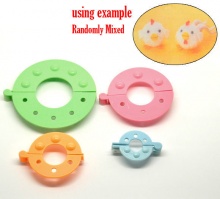 4 Size Plastic Pom Pom Maker Knitting Tool At Random 5.1cm x3.5cm(2