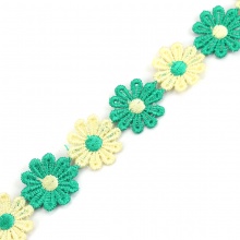 Terylene Encaje Trim Verde & Amarillo Flor de la margarita 25mm, 2 Yardas