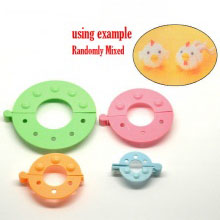 4 Size Plastic Pom Pom Maker Knitting Tool At Random 5.1cm x3.5cm(2