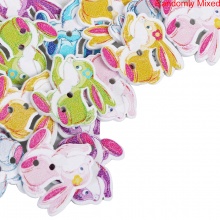 Legno Bottone da Cucire Scrapbook Due Fori Coniglio A Random Fiore Disegno 24mm x 22mm, 50 Pz